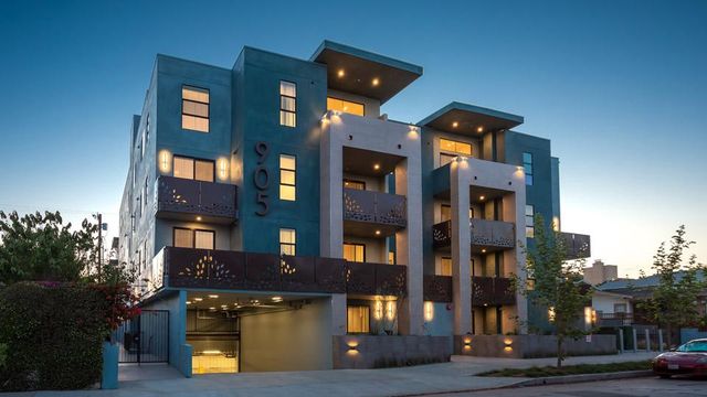 905 Wilcox Ave #102, Los Angeles, CA 90038