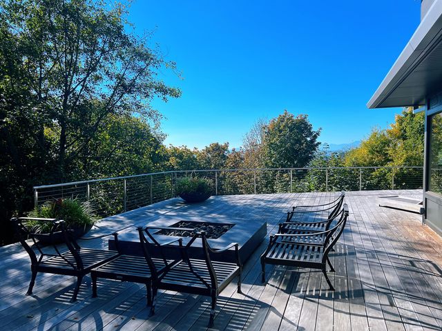 1400 11th Ave W #3, Seattle, WA 98119