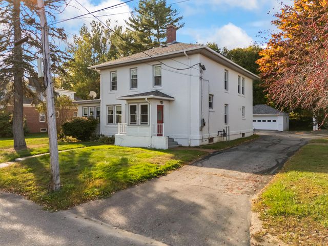 14 Nelke Place, Lewiston, ME 04240