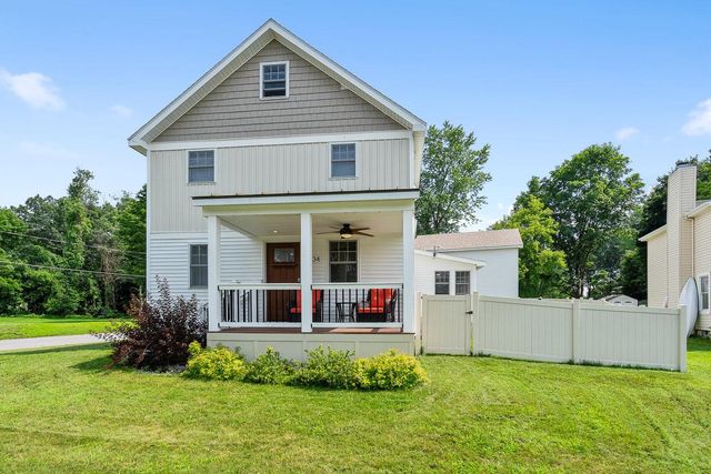 134 Crescent St, Saratoga Springs, NY 12866