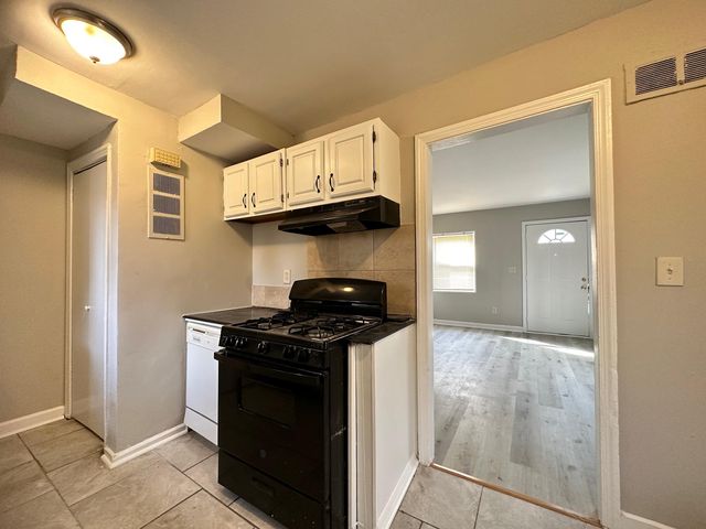 6031 Martin Luther King Jr Ct, Capitol Heights, MD 20743