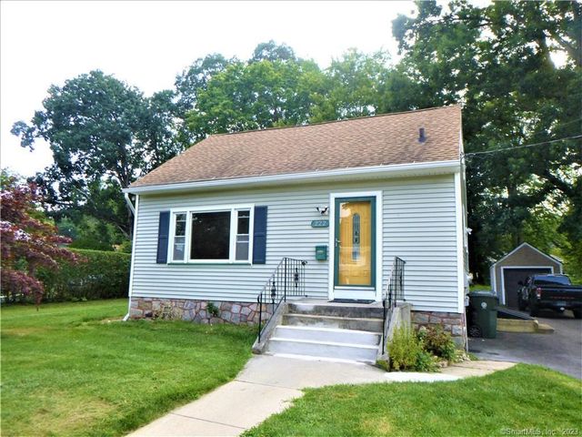 222 Mansfield Ave, Willimantic, CT 06226