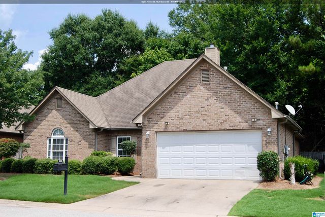 396 Holland Lakes Dr S, Pelham, AL 35124