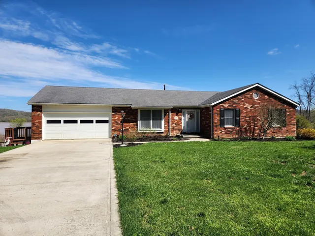 8717 Mary Ingles Hwy W, Foster, KY 41043