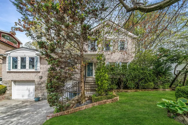 196-25 McLaughlin Avenue, Hollis, NY 11423
