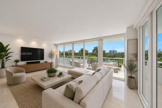 400 S  Pointe Dr #409, Miami Beach, FL 33139