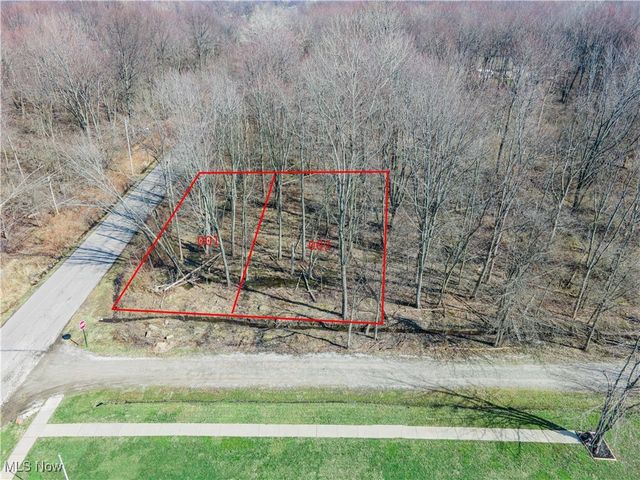 Woodruff Dr, Sheffield lake, OH 44054
