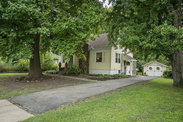 1559 S Fremont Avenue, Springfield, MO 65804