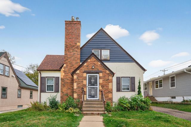 242 Annapolis St W, West Saint Paul, MN 55118