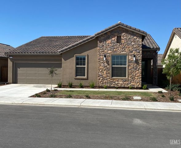 3411 Whispering Forest Ln, Shafter, CA 93263