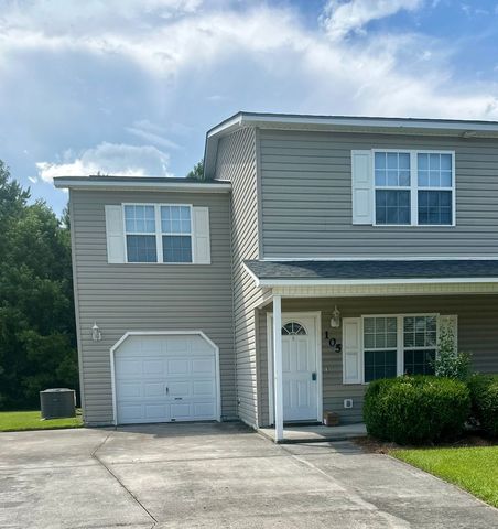 105 E  Coopers Ct, Hubert, NC 28539