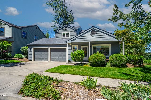 45 Brooks Ln, Ashland, OR 97520