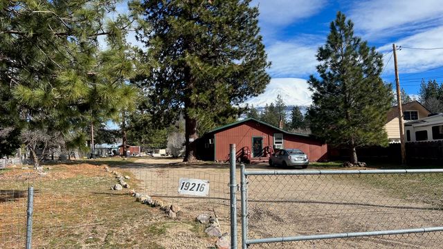 19216 1st Ave, Weed, CA 96094