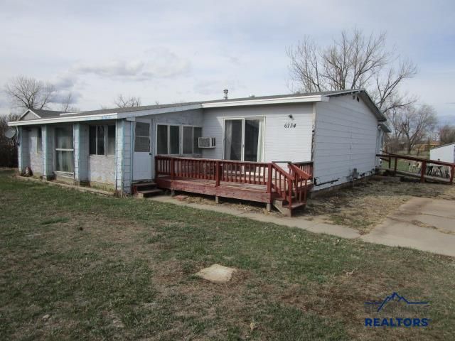 6734 Green Valley Dr, Rapid City, SD 57703