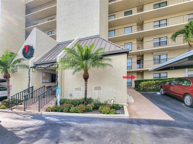 3200 Cove Cay Dr #1E, Clearwater, FL 33760