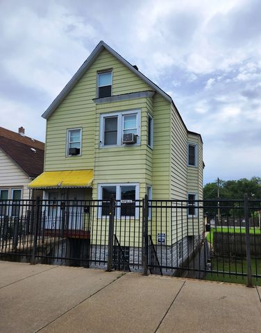 8937 S  Houston Ave, Chicago, IL 60617