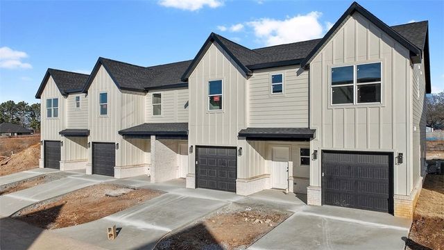 1702 Cuppett Cir, Pea Ridge, AR 72751