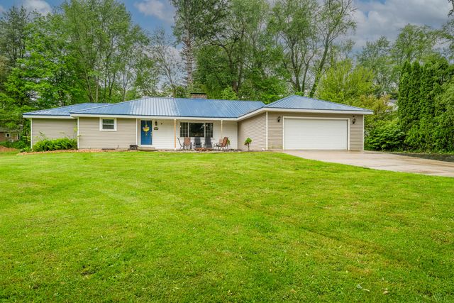1402 Niles Buchanan Rd, Niles, MI 49120