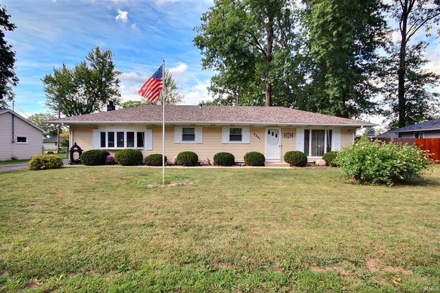 3341 Eastwood Dr, Fort Wayne, IN 46805