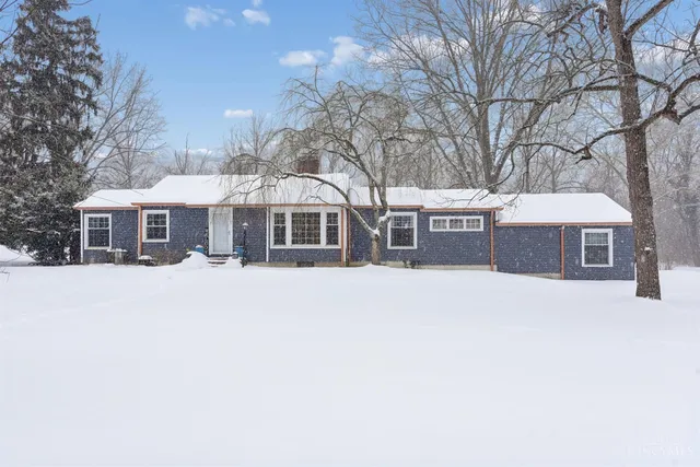 335 Albion Ave, Cincinnati, OH 45246