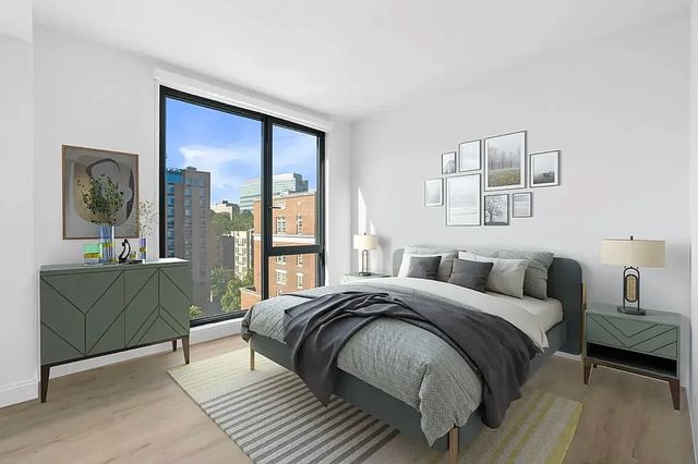 300 W  136th St #8D, New York, NY 10030