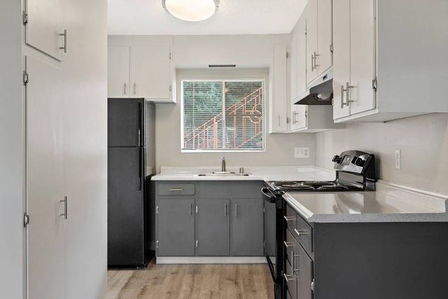 2100 Miramonte Ave #12, San Leandro, CA 94578