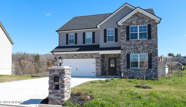 516 Running Brook Dr, Strawberry Plains, TN 37871