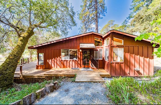 3421 Campbell Ridge Rd, Salyer, CA 95563