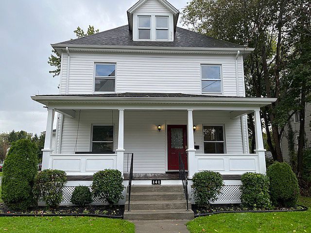 141 Waugh Ave, New Wilmington, PA 16142