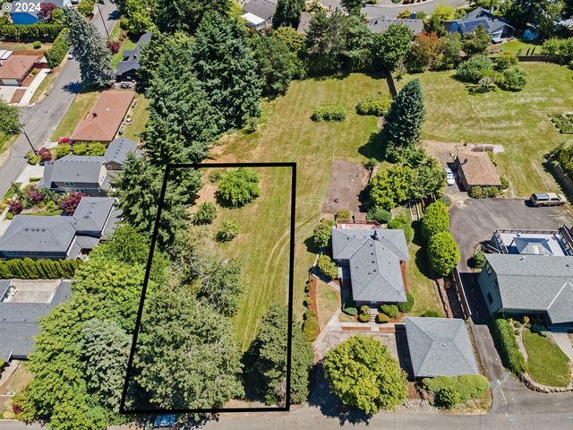 SW 29th Ave #3, Portland, OR 97219