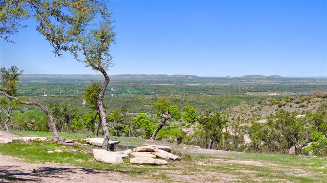 3310 Ranch Road 165 #14, Dripping Springs, TX 78620