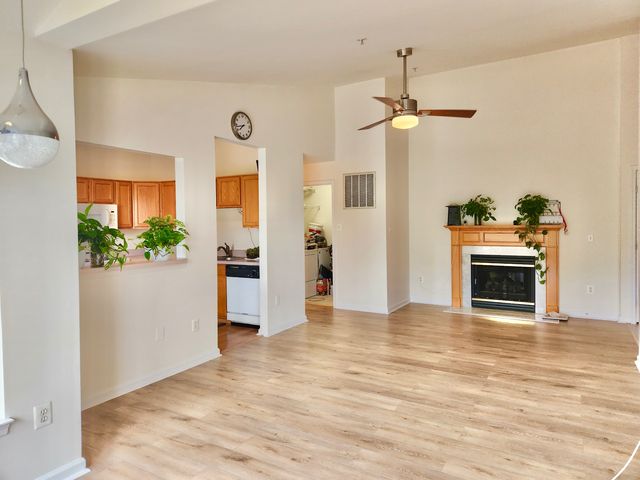 7505J Calderon Ct #J, Alexandria, VA 22306