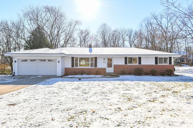 S76W19863 Sunny Hill DRIVE, Muskego, WI 53150