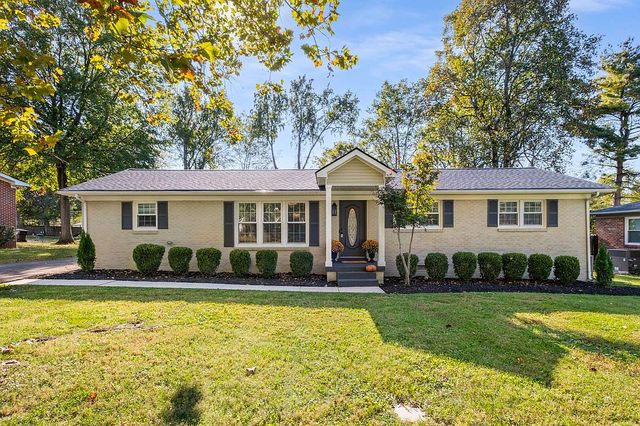 1903 Susan Dr, Murfreesboro, TN 37129