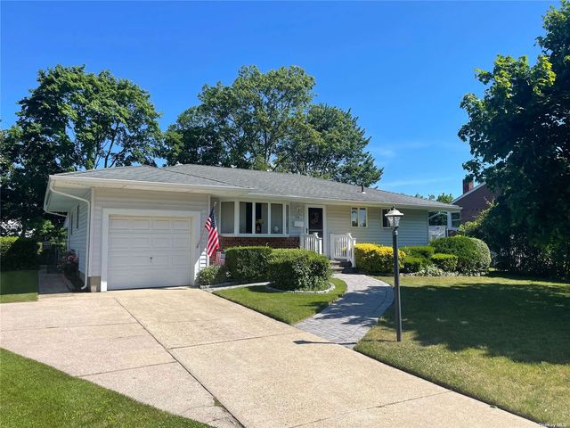 134 Sherry Street, East Islip, NY 11730 | Trulia