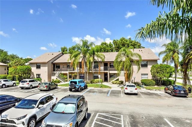 5735 Foxlake Dr #2, North Fort Myers, FL 33917