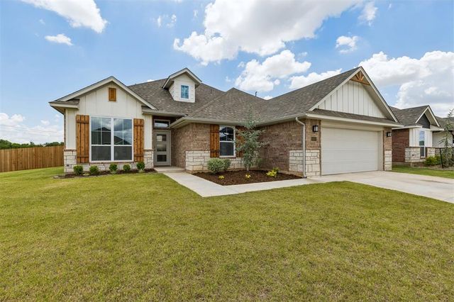 9300 NW 141st St, Yukon, OK 73099