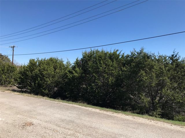 8030 Fawn Dr, Whitney, TX 76692