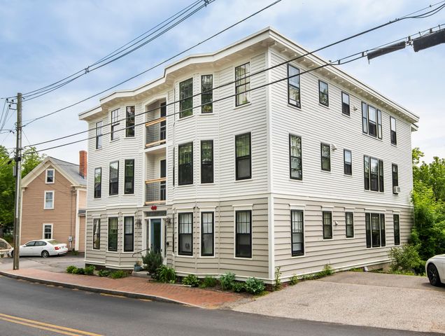 134 South St   #8, Portsmouth, NH 03801