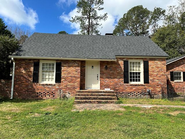 1904 Jeanette St, Valdosta, GA 31602