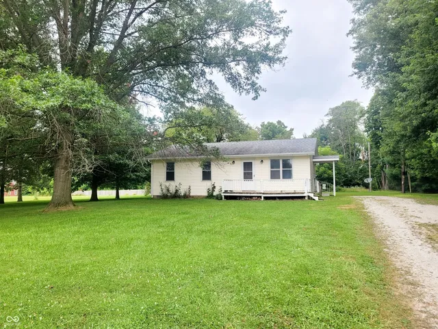 1604 N  Cayuse Trl, Greensburg, IN 47240