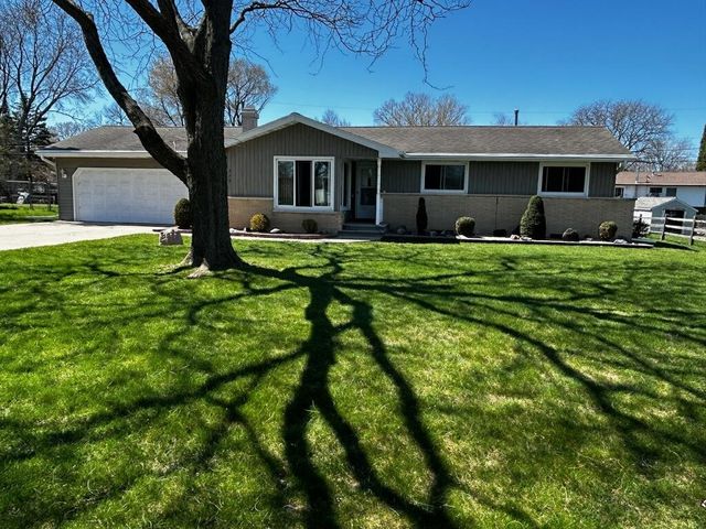 278 Crestview Ave, Neenah, WI 54956