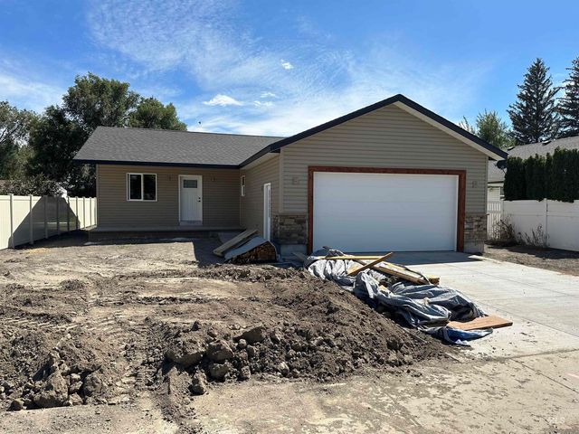 203 21st Ave  W, Gooding, ID 83330
