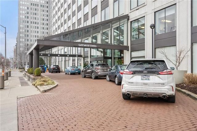 320 Fort Duquesne Blvd #23O, Pittsburgh, PA 15222