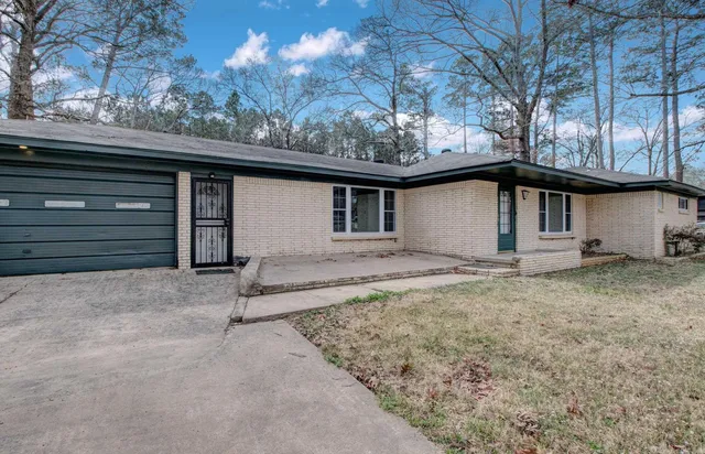 3815 Bruno Rd, Little Rock, AR 72209