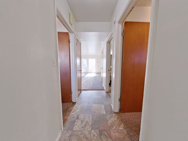 585 E  19th Ave #18, Eugene, OR 97401