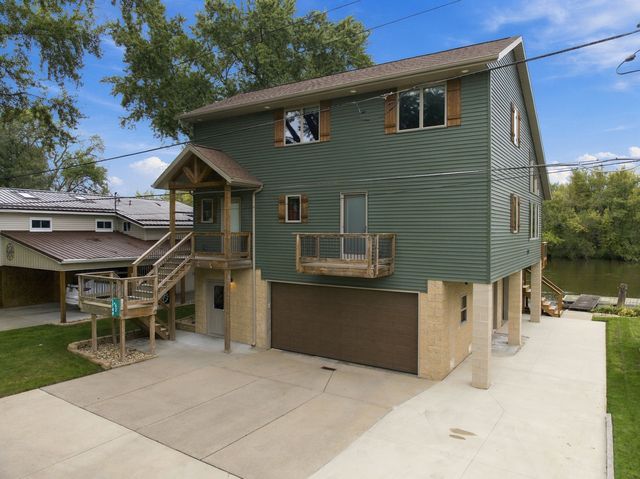 1749-62 Golf Course Blvd, Independence, IA 50644