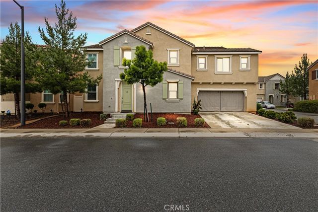 921 Bluebell Way, Beaumont, CA 92223