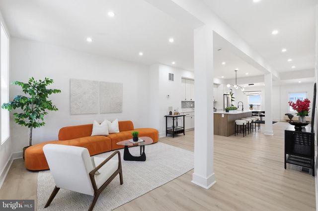 607 Otis Pl NW, Washington, DC 20010