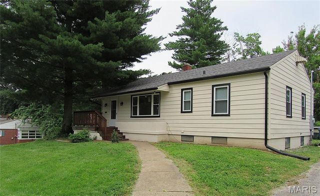 903 McPherson Ave, Alton, IL 62002